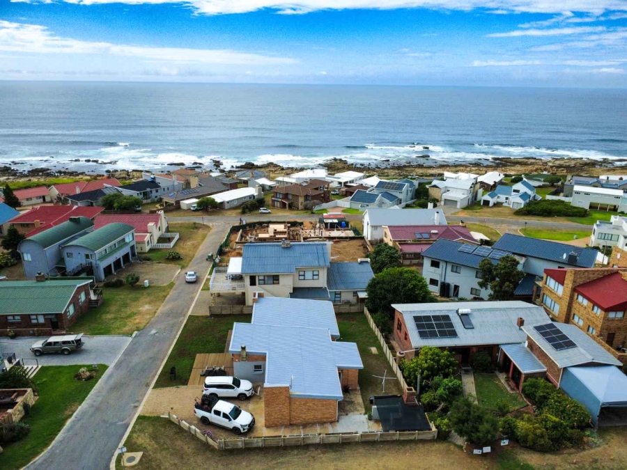 5 Bedroom Property for Sale in Jongensfontein Western Cape